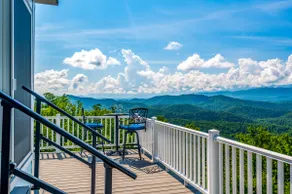 Romantic | Panoramic Views | Hot Tub & Pool Table - Image 5