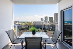 Deluxe Suite + Infinity Pool | Balcony & Breakfast - Image 2