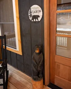 The Bears Den, newly built cabin mountain getaway. - Image 5