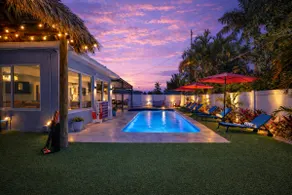 Htd Pool, Tiki Hut, Putt-Putt, Billiards, Pergola - Image 3