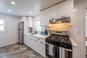 Hot Tub, Game Room & Parking | Near EWR & NYC - Image 4