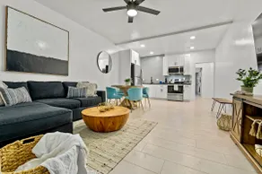 Petco Park Duplex Modern and Gated with Hot tub - Image 2