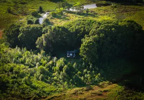 Glencairn Estate Cabin - Image 2