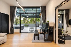 Serene 3BR Home | Jacuzzi & Piano | 10-min Airport - Image 4