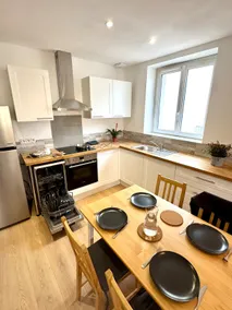 Saint-Germain T2 Residence Apartment - Image 5