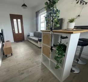 Cozy Studio with Unique Artisan Decor! - Image 2