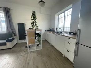 Cozy Studio with Unique Artisan Decor! - Image 4