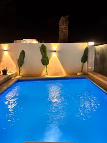 Sea view • Private pool • Relax, unwind & enjoy - Image 4