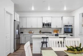 Creswell Lane! Where luxury meets entertainment! - Image 5