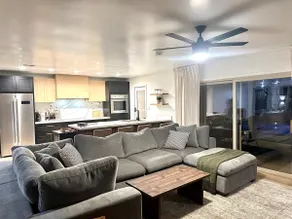 Modern Tempe Retreat Near ASU Pool Gym Pet-Friendly Parking - Image 5