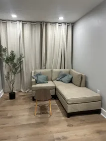 Close to Downtown. Cozy 2 BR duplex. - Image 3