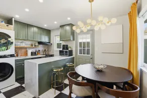 Comfy & Clean! 2 King Beds | ~1 mile to Downtown - Image 3