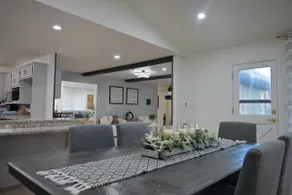 Modern Haven ， The Luxe Four Residence - Image 2