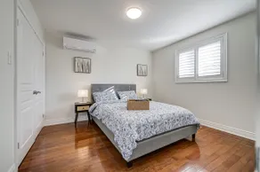 4 BEDROOM & 3 BATH (sleep 8) cozy bungalow home in Richmond Hill - Image 4