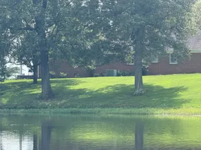 Quick, Quiet, Quaint Private Pond Property - Image 4