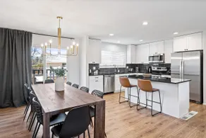 Large 5 BR w/2 King & 3 Queen, 15 Min to Red Rocks - Image 4