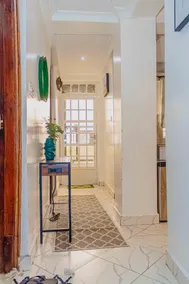 Greenwoods 1BR Short & Long-Term Stays - Image 4