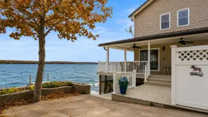 Cayuga Lake Dock Sleeps 10 Near Wineries - Image 4
