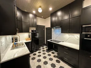 Luxury Speakeasy | 3 Suites | Historic District - Image 5