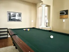 Homey 6 Bedroom Haven | Games, Shopping, Food - Image 3