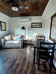 The Cabin at Transylvania - Image 4