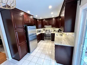 Large 4BD Home in Orleans with Pool - Image 5