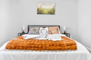 Business-Friendly Stay | RTP | Downtown| Free Park - Image 2