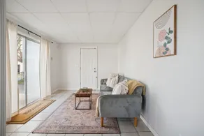Appealing 2br Cape Cod w/ bonus rm & fiber Wi-Fi! - Image 4