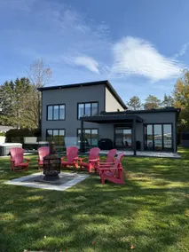 Panoramic Chalet Spa & Pool, Lac Aylmer - Image 2