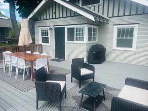 Walkable 3BR Monroe District Mid-Century Craftsman - Image 4