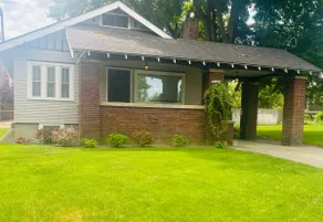 Walkable 3BR Monroe District Mid-Century Craftsman - Image 5