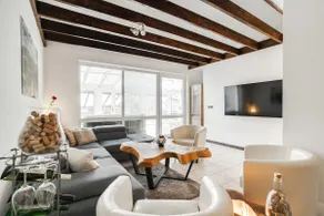 Iconic House near Vineyards | Pool, Winter Garden - Image 3
