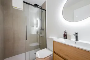 Premium Stay for 4 in Alcalá - Image 3