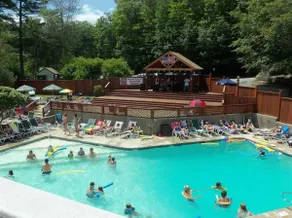 Waterville Estate chalet perfect for relaxing stays Access to Pool, Hot Tub, Gym - Image 3
