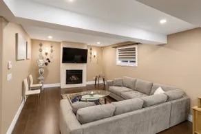 Executive 2BR Lower Suite · Private & Spacious - Image 4