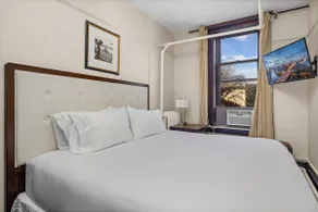 #2 Chapala - Spacious 2 Bedroom Downtown Condo - Image 2