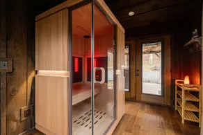 Sanctuary Co Sauna, Hot Tub & Lake Access - Image 2