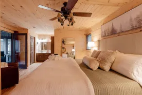 Sanctuary Co Sauna, Hot Tub & Lake Access - Image 5