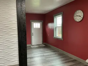 The Cozy Nest, approximately 30 min to Notre Dame - Image 2