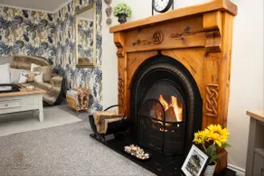 Mill Cottage Raceview - Image 4