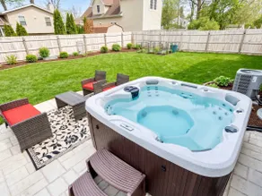 4 BR - Hot Tub-Game Room-Near MGM-Sleeps 8 - Image 2