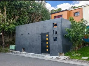 Black Lion House - Image 5