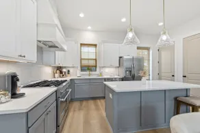 Top5%-Café House-KING-River Ranch-New Construction - Image 2