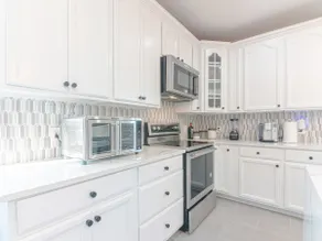 New/Modern/Specious/4BR 4BT Home Central Location - Image 4