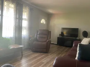 The Gilly House - Image 2