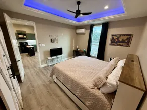 Private Guesthouse On Country Land - Image 2