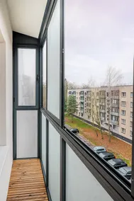 Cozy airport apartment - Image 5