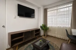 Warm and Modern Apartment · Close to Everything - Image 4