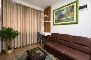 Warm and Modern Apartment · Close to Everything - Image 3