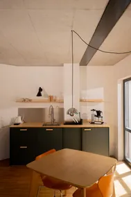Design studio with roof terrace on the edge of the forest - Image 2